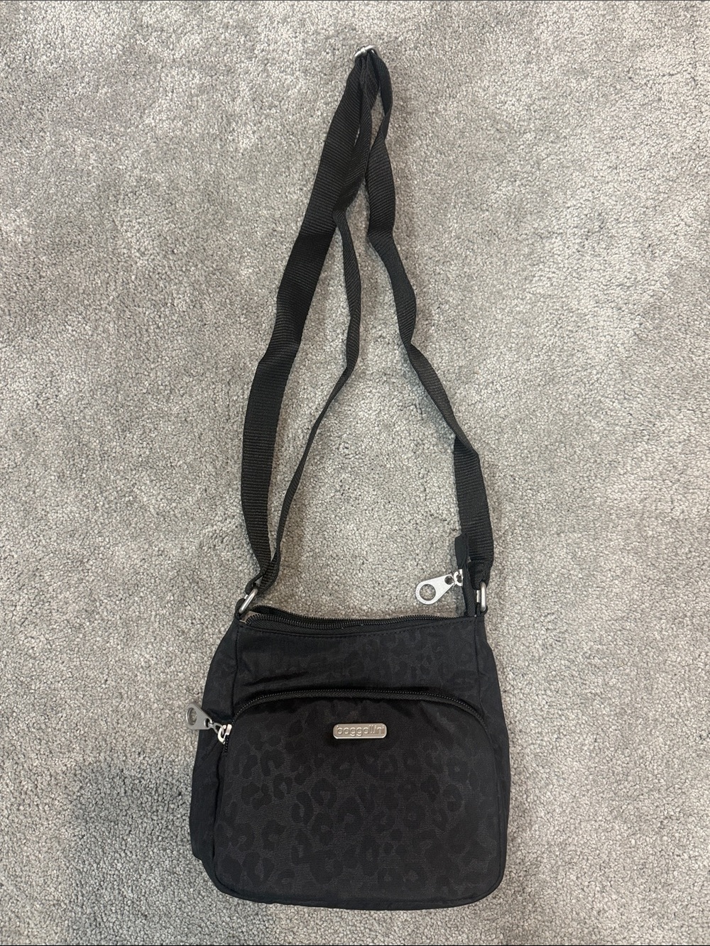 Baggallini Black Leopard-Print Crossbody Bag